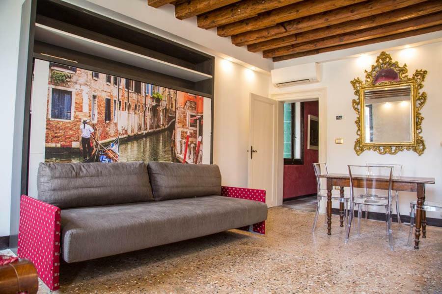 La Colombina Apartment *