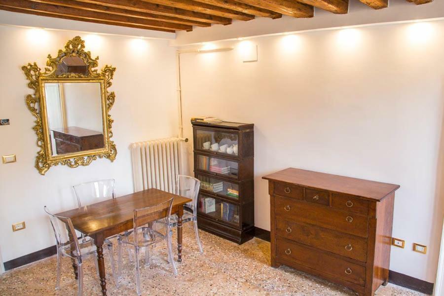 La Colombina Apartment *